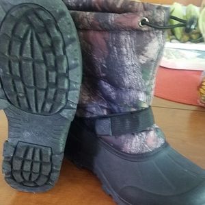 Boys snow boots